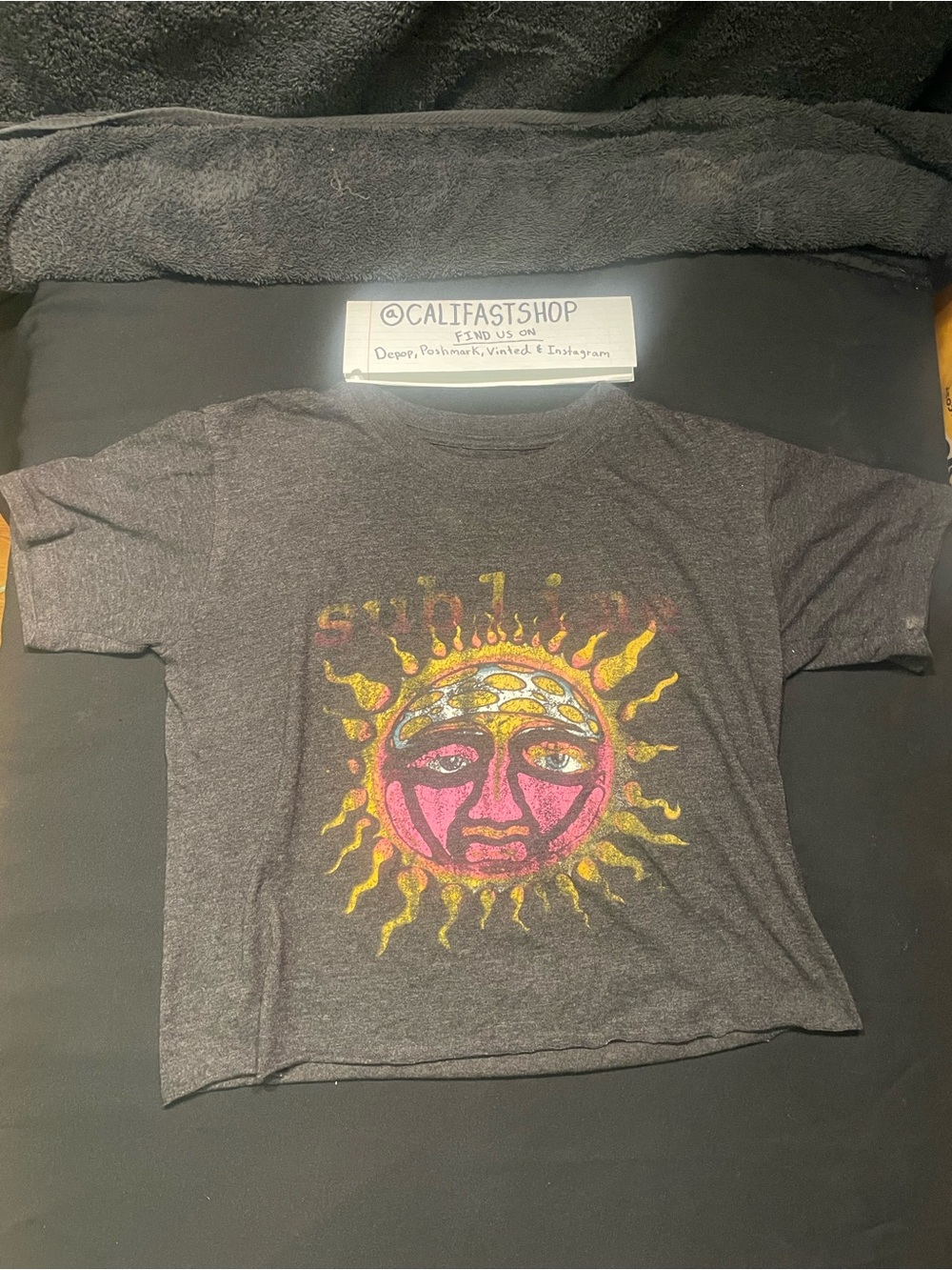 Sublime Gray Graphic Sun Tee - Pink & Yellow Sun Design